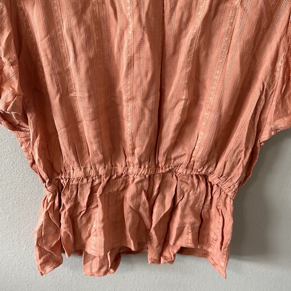 Coco + Jaimeson Short Sleeve Ruffle Flowy Peachy Orange/Pink Blouse Large - Picture 12 of 12